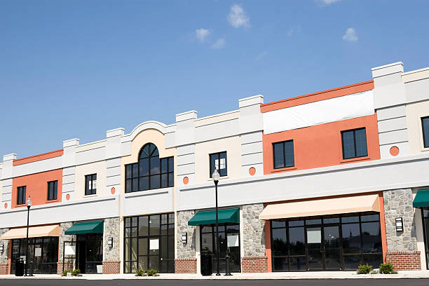 Strip mall exterior painting